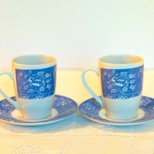 Set 2 cups w/saucers. Made in England